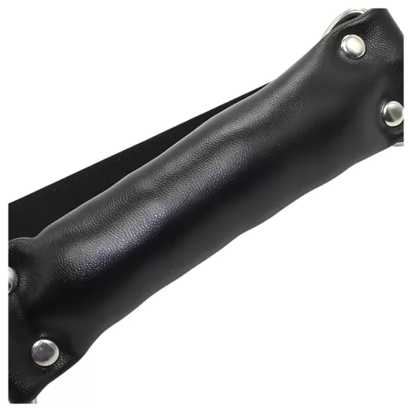 Latetobed - polstrovaný roubík do úst - černý