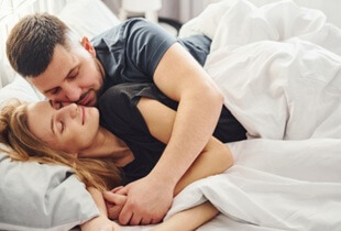 Průvodce doggy polohou: Techniky, tipy & tajemství pro maximální rozkoš