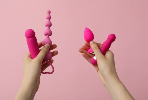 Průvodce dildy: Jak si vybrat to pravé dildo pro sebe
