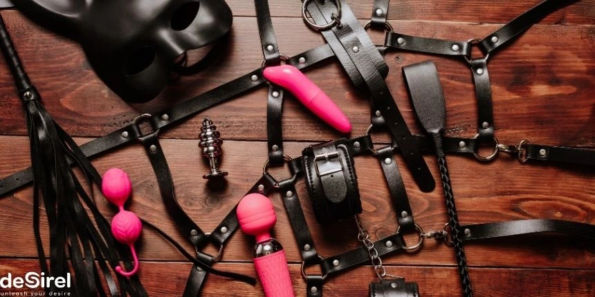 Kolekce BDSM doplňků – kůže, lana a šátky – Desirel Online Sex Shop